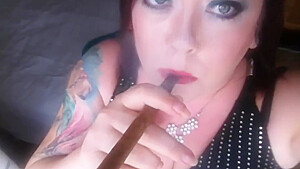 Cigar Smoking Big Girl Fetish Smoke Rings...