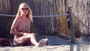 Gorgeous Blonde Babe Flaunts Her Spectacular Body Beach...