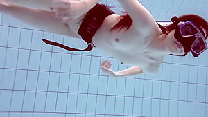 Cheh sexy redhead naked swimming...