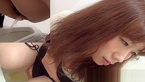 Beautiful And Sexy Japanese Chicks Toilet...