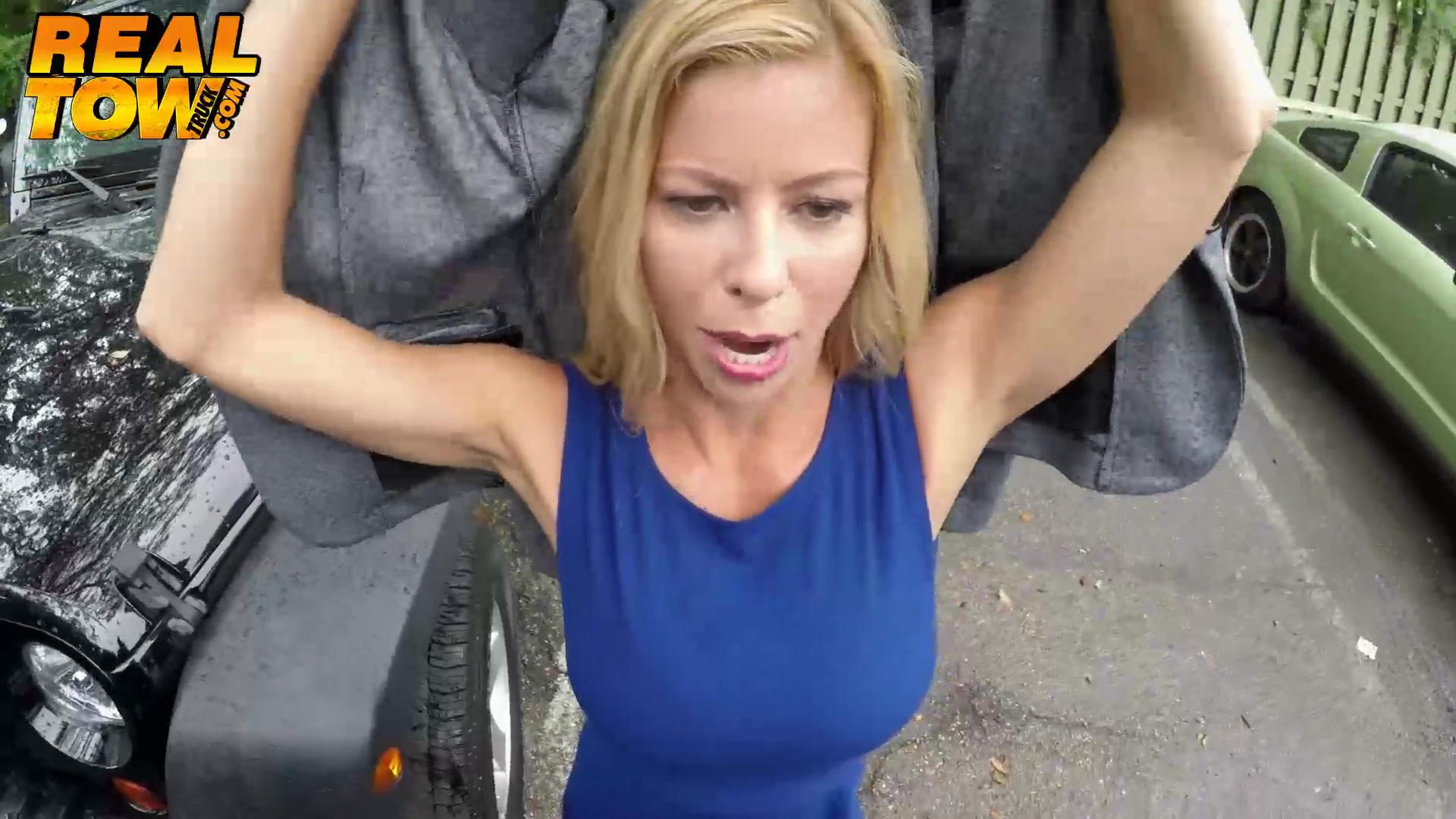 Alexis Fawx Bad Tow Truck